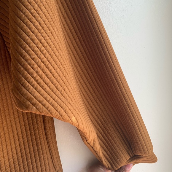 Burnt orange sweater - Picture 4 of 5